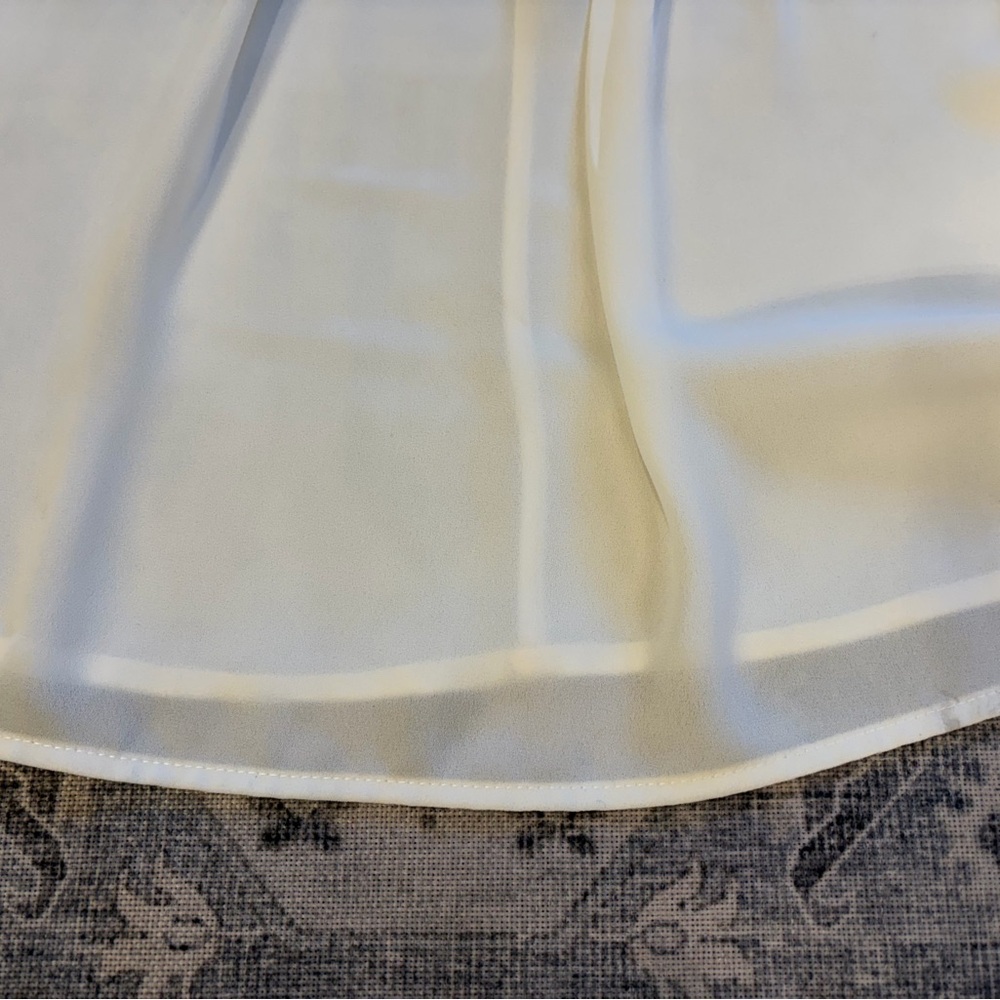 Daniel Rainn Ivory Ruffle Blouse - Picture 4 of 8
